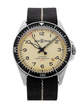 Parcourez notre sélection de montres automatiques de marques prestigieuses telles que Blancpain, Bell & Ross, Breitling et Rolex.